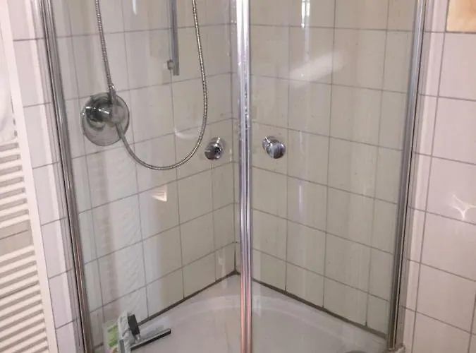 Messezimmer Naehe Zentrum * كولونيا